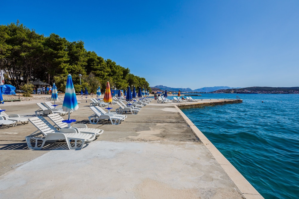 Hotel Medena — Beach in Seget Donji, Split-Dalmatia