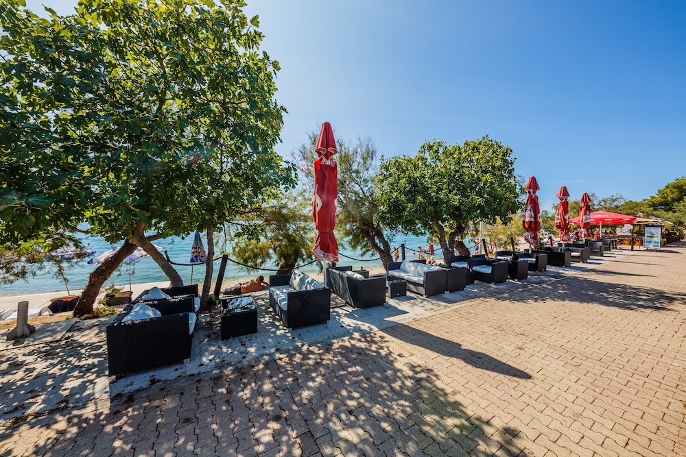 Hotel Medena — Beach in Seget Donji, Split-Dalmatia