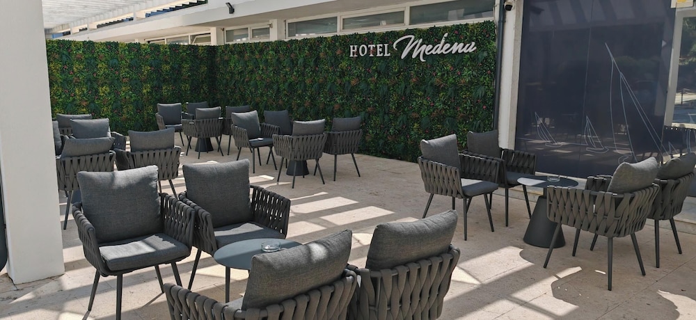 Hotel Medena — Restaurant & bars in Seget Donji, Split-Dalmatia