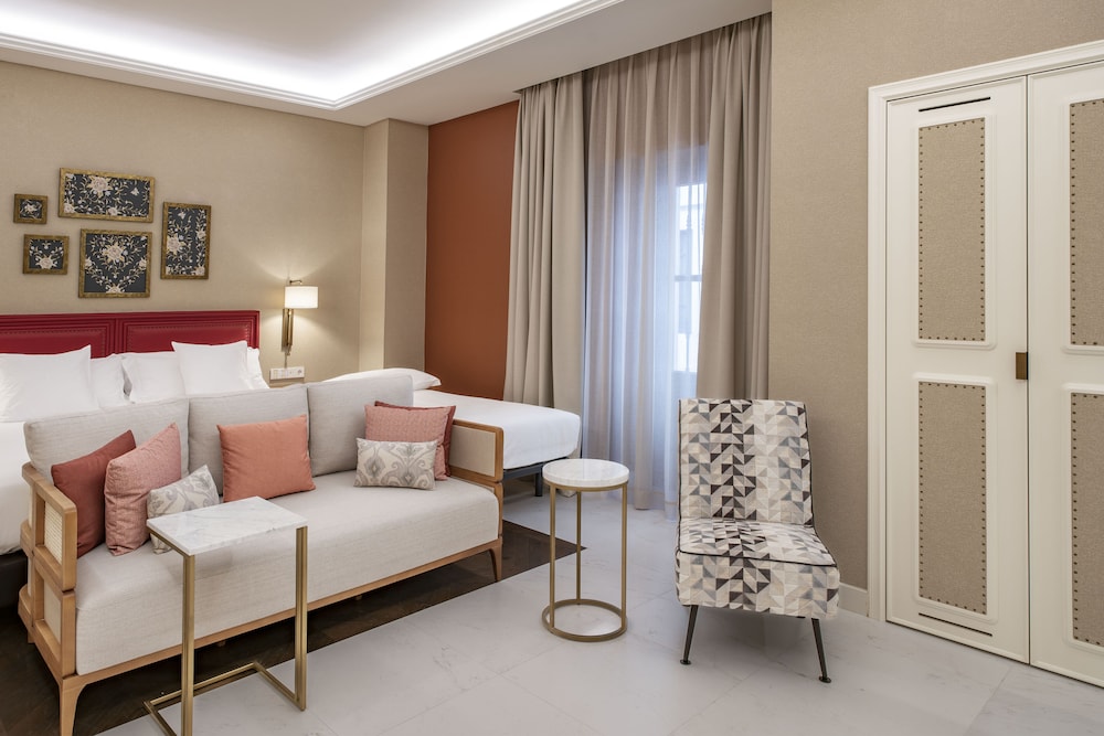 Hotel Vincci Molviedro — Hotel rooms in Seville, Andalusia