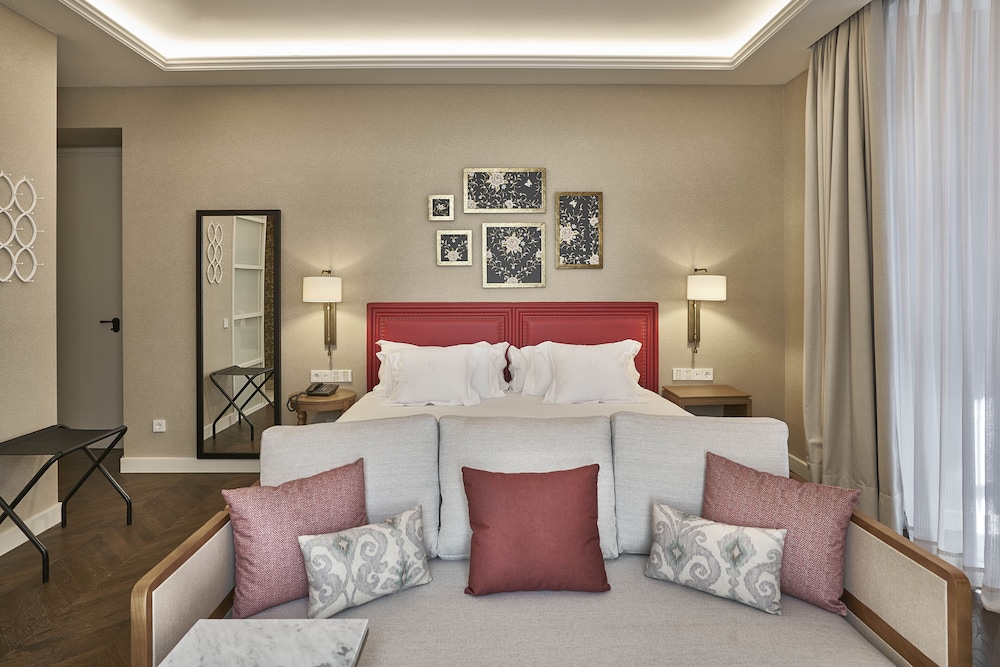 Hotel Vincci Molviedro — Hotel rooms in Seville, Andalusia