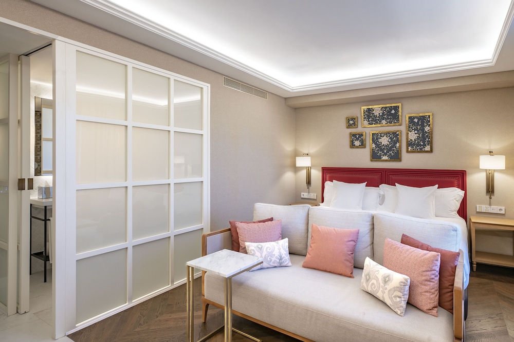 Hotel Vincci Molviedro — Hotel rooms in Seville, Andalusia