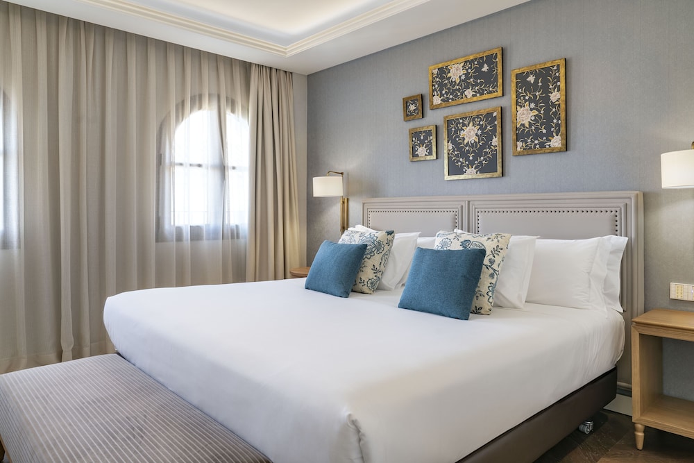 Hotel Vincci Molviedro — Hotel rooms in Seville, Andalusia