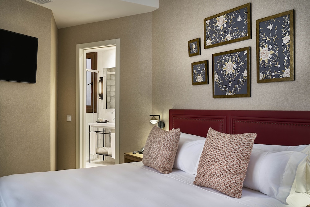 Hotel Vincci Molviedro — Hotel rooms in Seville, Andalusia