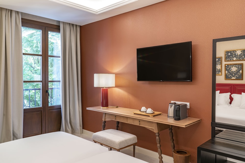 Hotel Vincci Molviedro — Hotel rooms in Seville, Andalusia