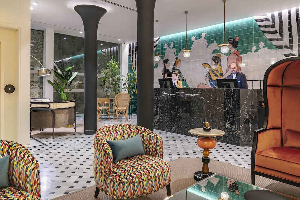 Hotel Vincci Molviedro — Restaurant & bars in Seville, Andalusia