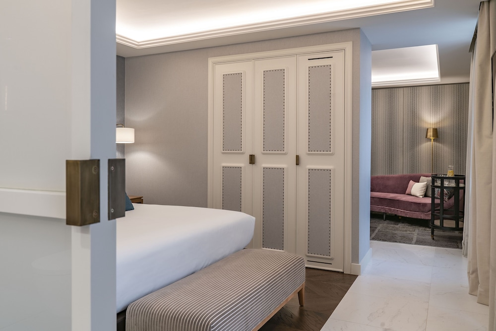Hotel Vincci Molviedro — Hotel rooms in Seville, Andalusia