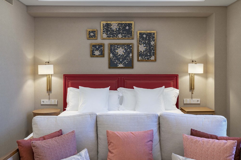 Hotel Vincci Molviedro — Hotel rooms in Seville, Andalusia