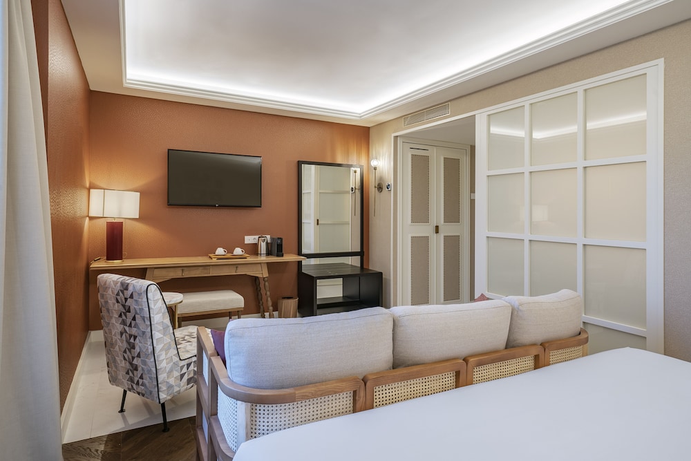 Hotel Vincci Molviedro — Hotel rooms in Seville, Andalusia