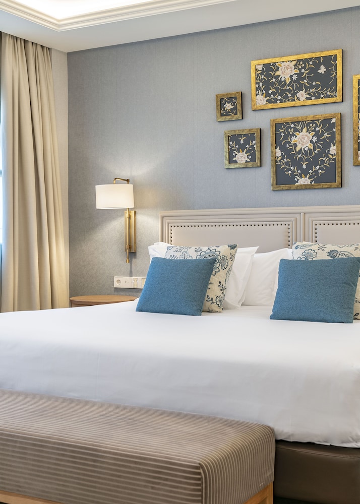Hotel Vincci Molviedro — Hotel rooms in Seville, Andalusia