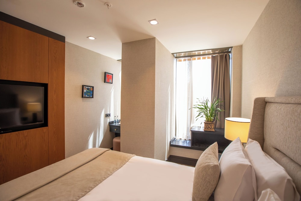 Root Karaköy Bosphorus Hotel & Spa — Hotel rooms in Istanbul, Istanbul