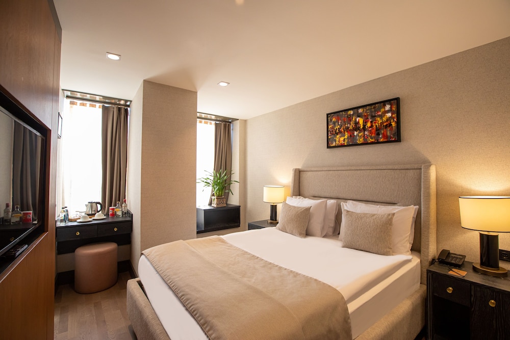 Root Karaköy Bosphorus Hotel & Spa — Hotel rooms in Istanbul, Istanbul