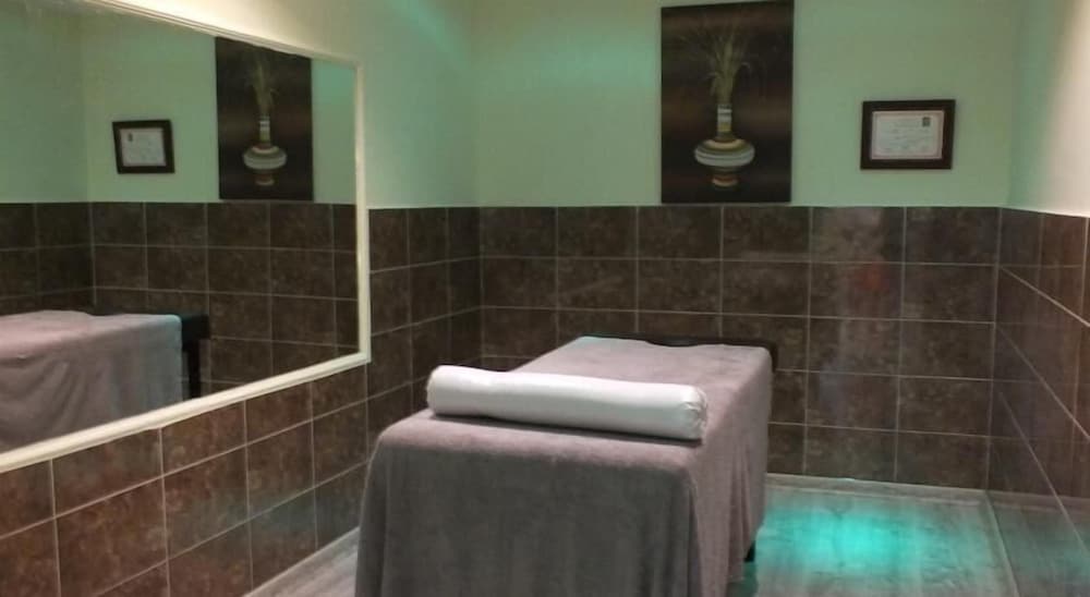Idas Hotel — Spa in İçmeler, Mugla