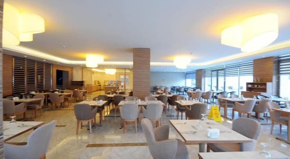 Idas Hotel — Restaurant & bars in İçmeler, Mugla