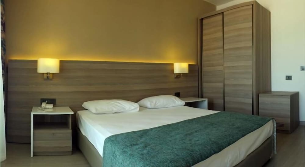 Idas Hotel — Hotel rooms in İçmeler, Mugla