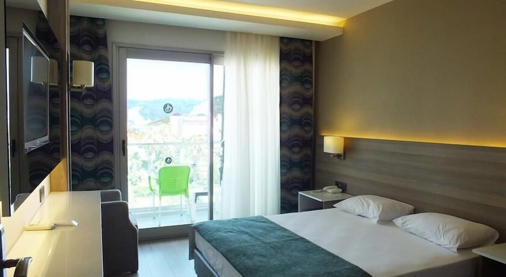 Idas Hotel — Hotel rooms in İçmeler, Mugla