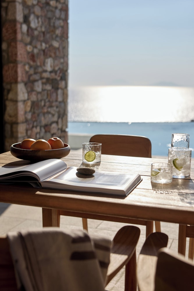KOIA All - Suite Well Being Resort - Adults Only — Restaurant & bars in Psalidi, South Aegean