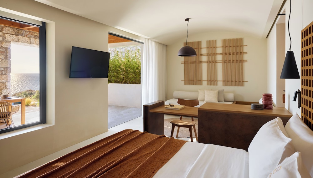 KOIA All - Suite Well Being Resort - Adults Only — Hotel rooms in Psalidi, South Aegean