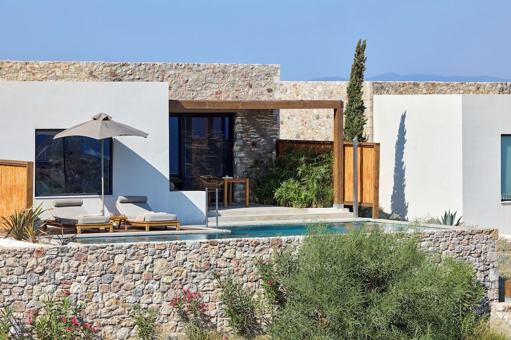 KOIA All - Suite Well Being Resort - Adults Only — Hotel building in Psalidi, South Aegean