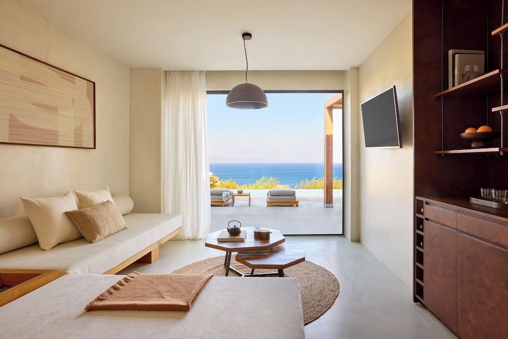KOIA All - Suite Well Being Resort - Adults Only — Hotel rooms in Psalidi, South Aegean