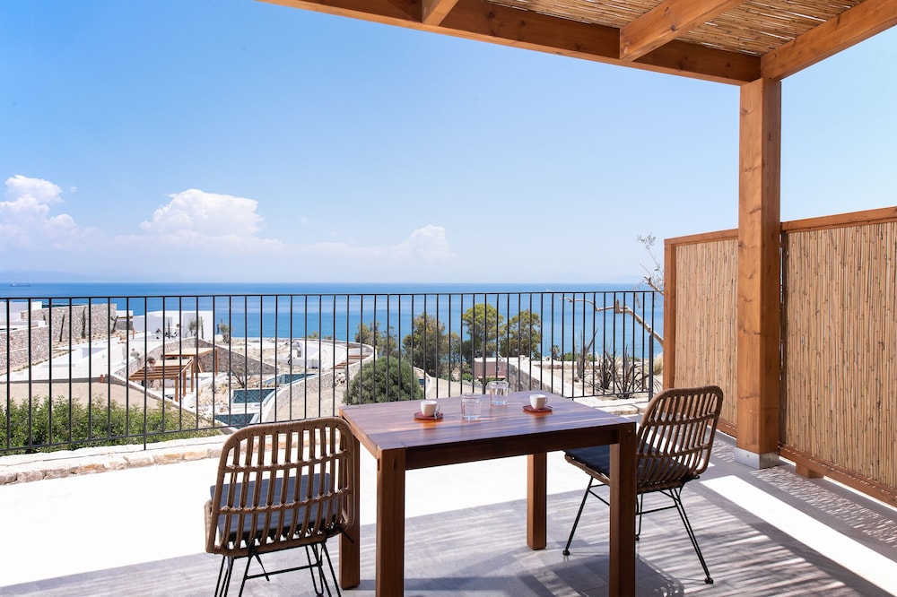KOIA All - Suite Well Being Resort - Adults Only — Hotel rooms in Psalidi, South Aegean