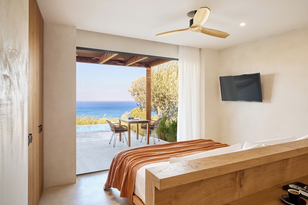 KOIA All - Suite Well Being Resort - Adults Only — Hotel rooms in Psalidi, South Aegean