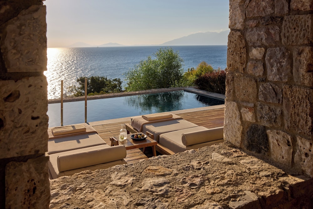 KOIA All - Suite Well Being Resort - Adults Only — Swimming pool in Psalidi, South Aegean