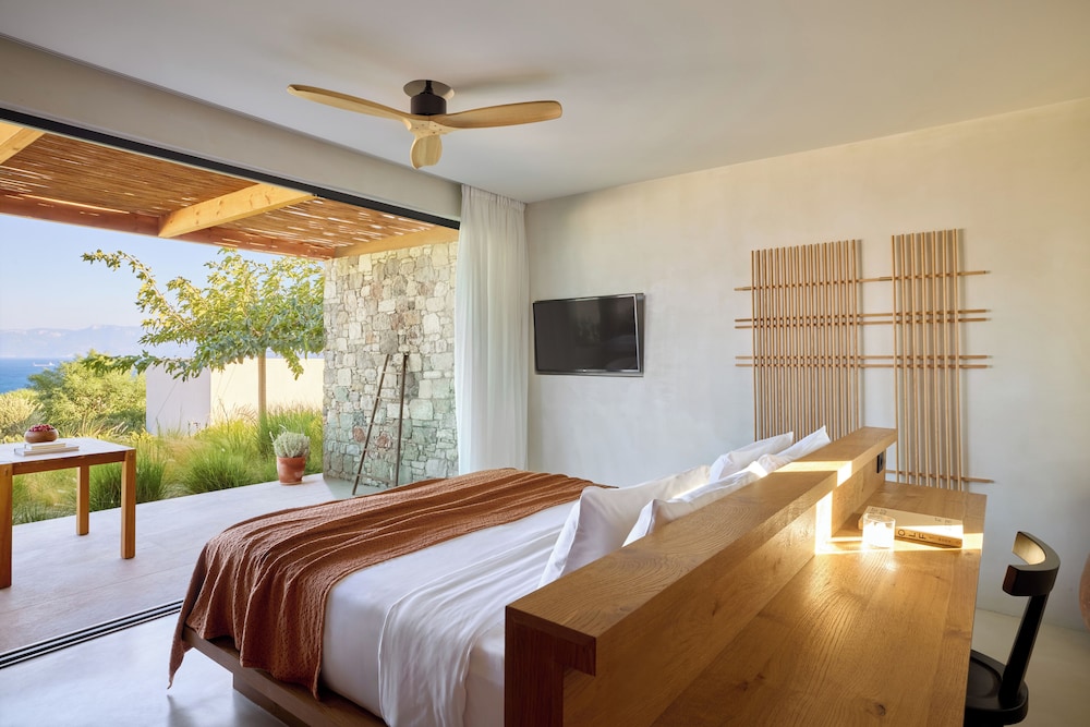 KOIA All - Suite Well Being Resort - Adults Only — Hotel rooms in Psalidi, South Aegean