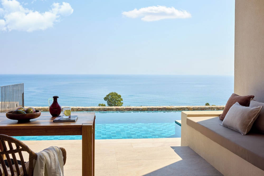 KOIA All - Suite Well Being Resort - Adults Only — Swimming pool in Psalidi, South Aegean