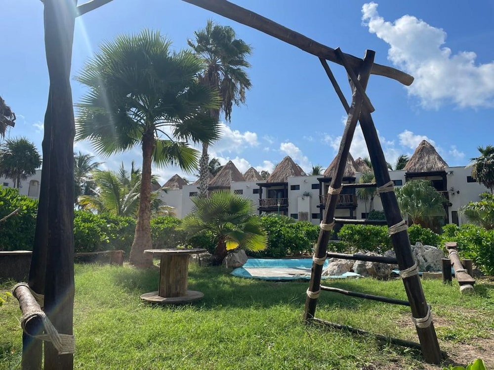 VR CLUB Tulum Riviera — Hotel building in Tulum, Quintana Roo