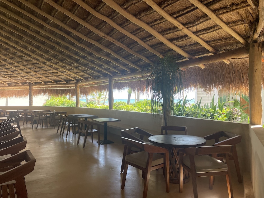 VR CLUB Tulum Riviera — Restaurant & bars in Tulum, Quintana Roo