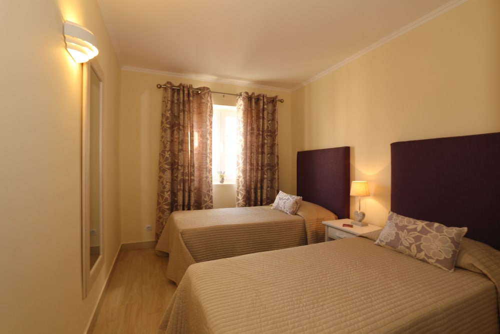 The Old Village, Prestige and Solar by Village 4U — Hotel rooms in Vilamoura, Faro