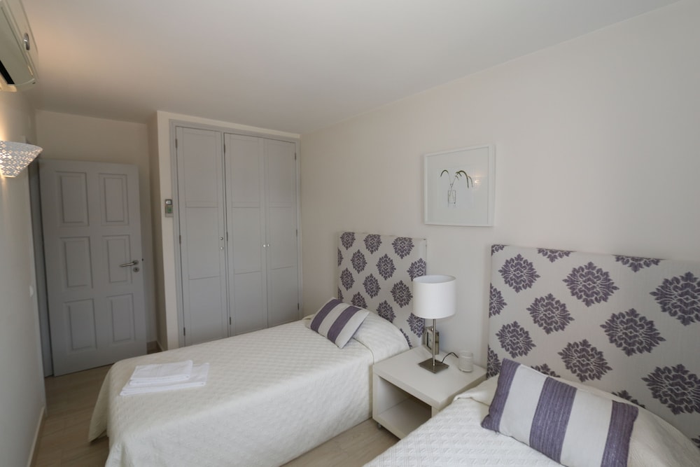 The Old Village, Prestige and Solar by Village 4U — Hotel rooms in Vilamoura, Faro