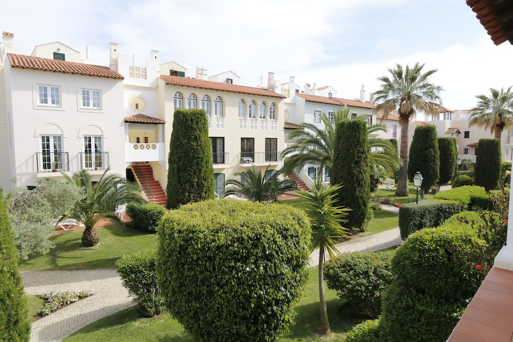 The Old Village, Prestige and Solar by Village 4U — Hotel building in Vilamoura, Faro