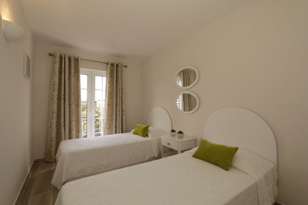 The Old Village, Prestige and Solar by Village 4U — Hotel rooms in Vilamoura, Faro