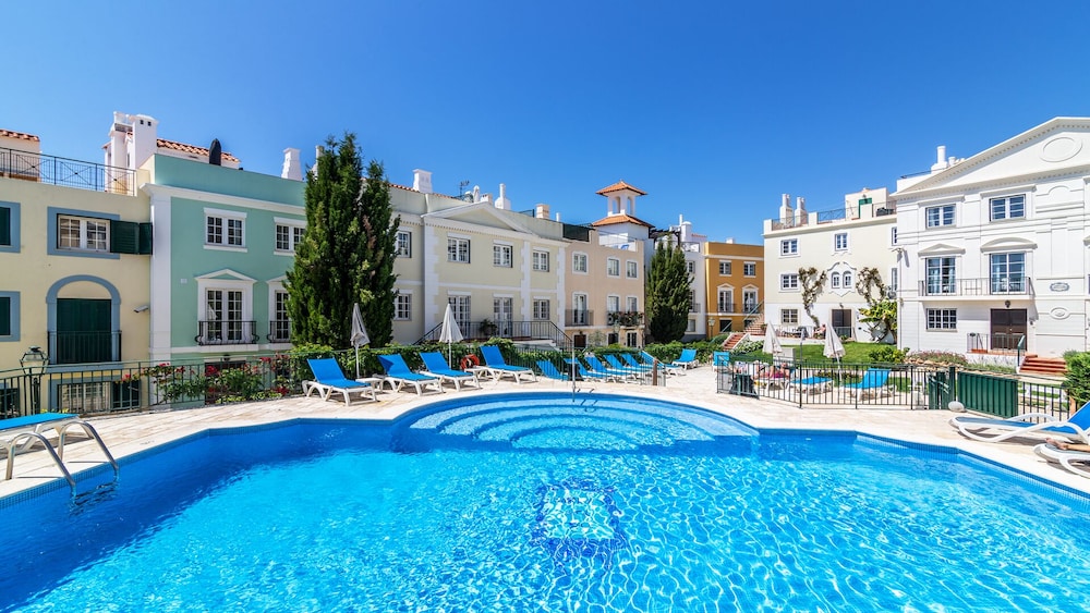 The Old Village, Prestige and Solar by Village 4U — Swimming pool in Vilamoura, Faro