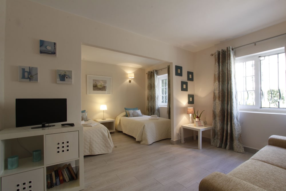 The Old Village, Prestige and Solar by Village 4U — Hotel rooms in Vilamoura, Faro