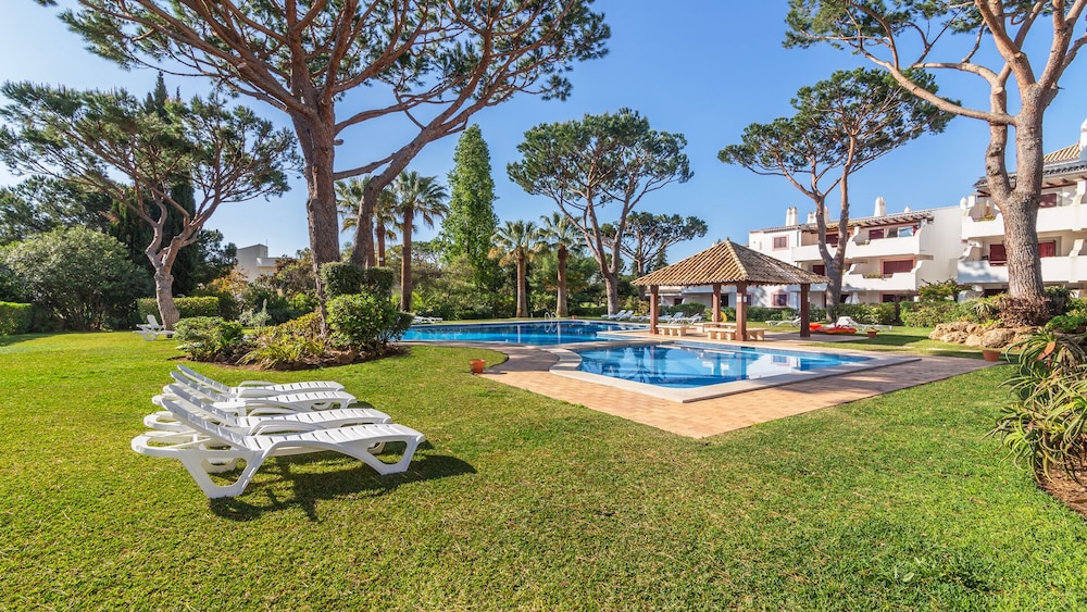 The Old Village, Prestige and Solar by Village 4U — Swimming pool in Vilamoura, Faro