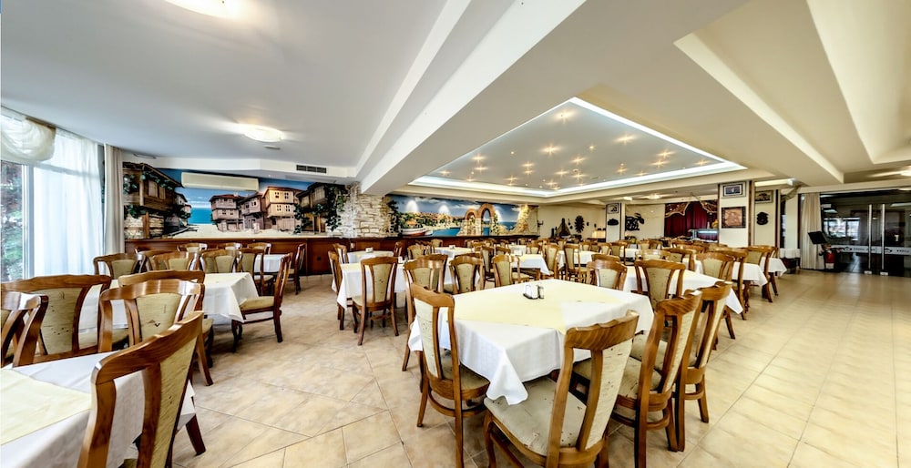 Villa List Hotel — Restaurant & bars in Sozopol, Burgas Region