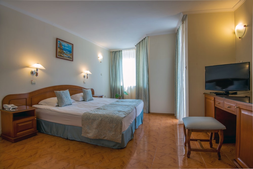 Villa List Hotel — Hotel rooms in Sozopol, Burgas Region