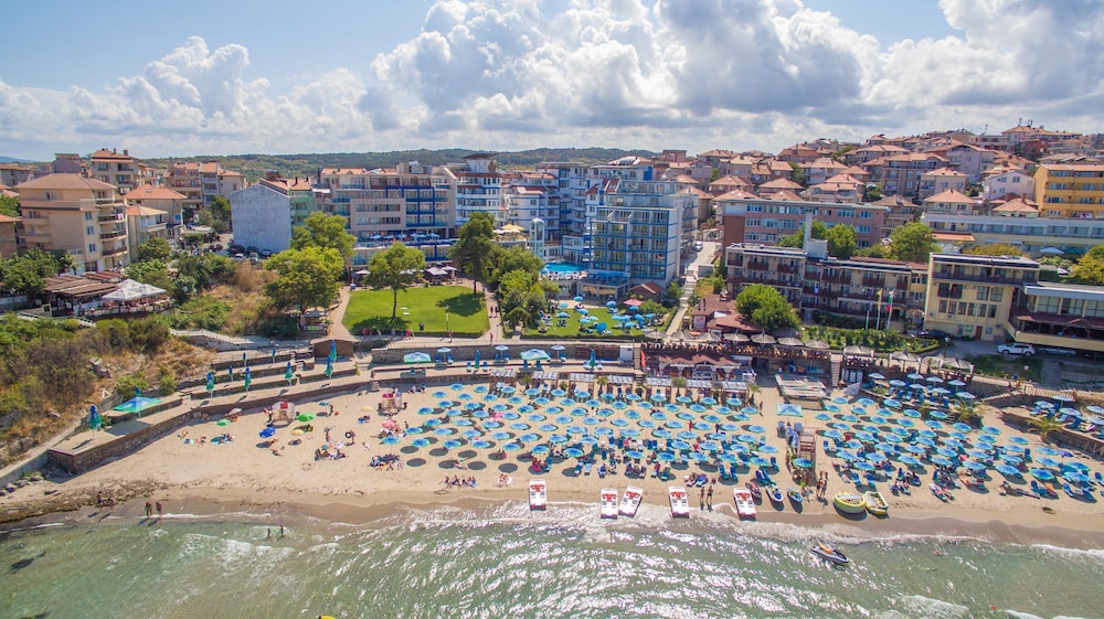 Villa List Hotel - zdjęcie 2