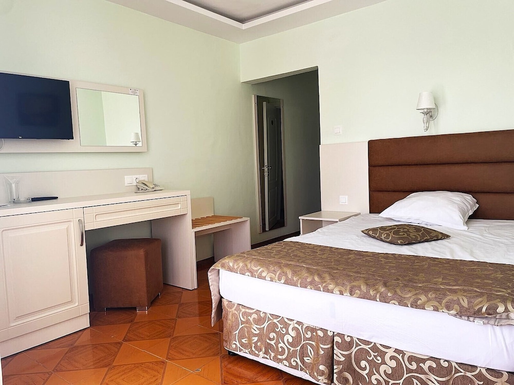 Villa List Hotel — Hotel rooms in Sozopol, Burgas Region