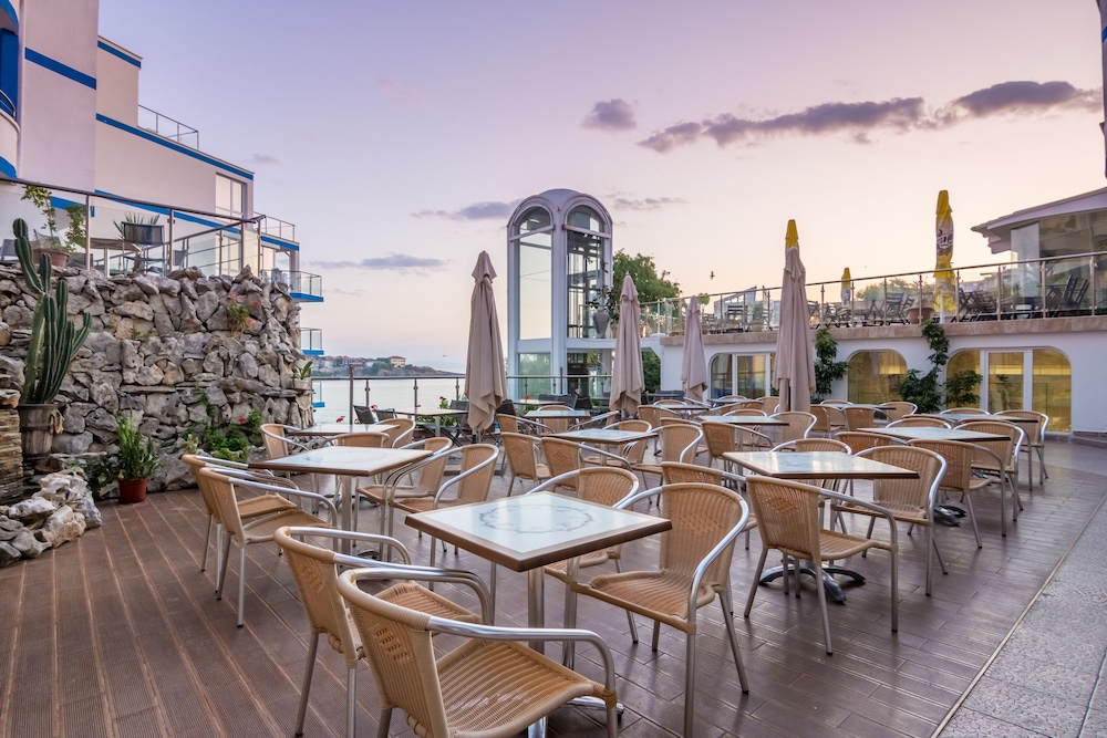 Villa List Hotel — Restaurant & bars in Sozopol, Burgas Region