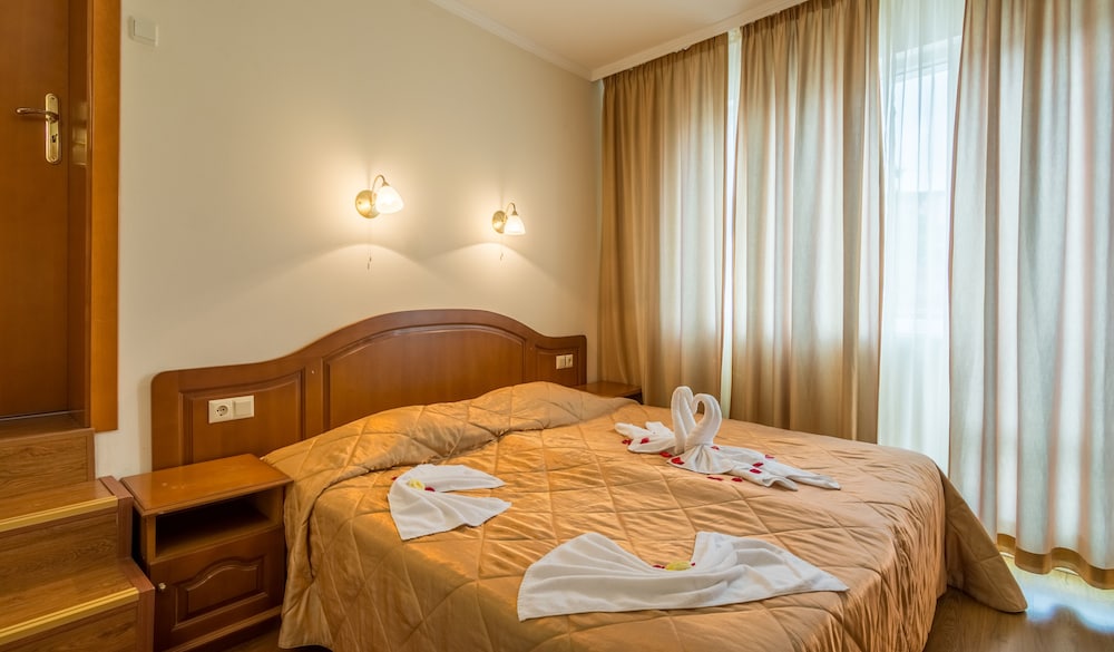 Villa List Hotel — Hotel rooms in Sozopol, Burgas Region