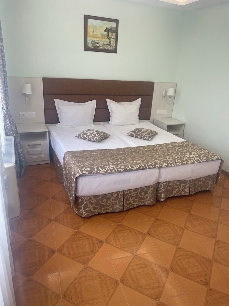 Villa List Hotel — Hotel rooms in Sozopol, Burgas Region
