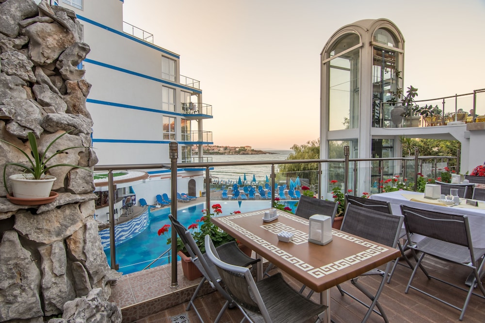 Villa List Hotel — Restaurant & bars in Sozopol, Burgas Region