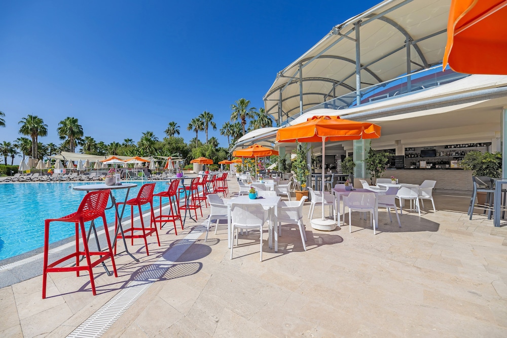 VONRESORT Elite - All Inclusive — Restaurant & bars in Side