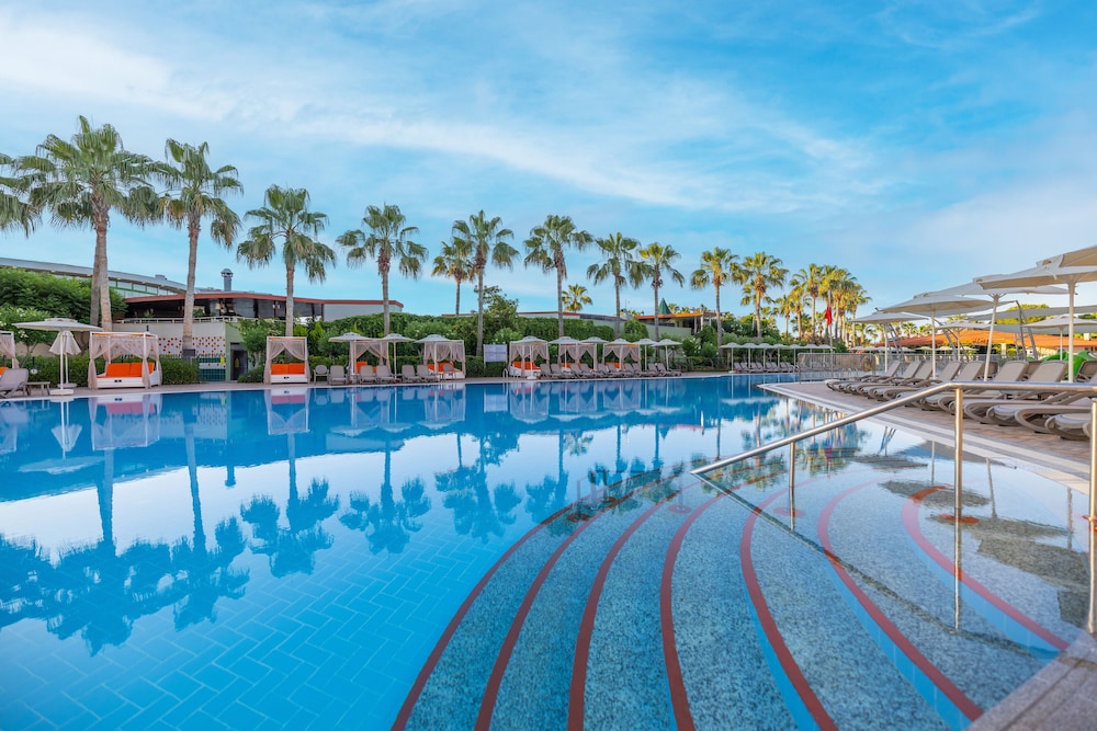 VONRESORT Elite - All Inclusive — Swimming pool in Side