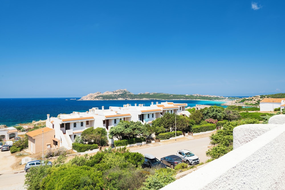Residence Baia Santa Reparata — Attractions in the area in Capo Testa, Sardinia