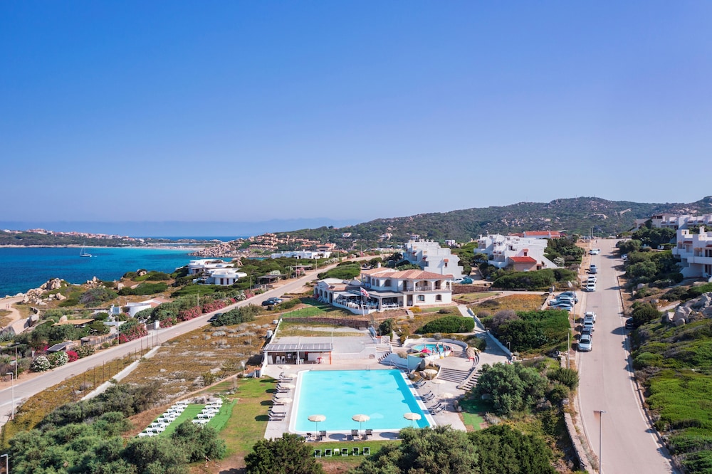 Residence Baia Santa Reparata — Swimming pool in Capo Testa, Sardinia